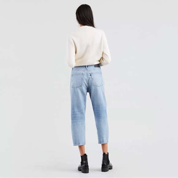 NWT Levi’s Barrel Crop Relaxed Fit Ankle
Length Size 31 - Picture 3 of 8